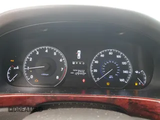 2013 Hyundai Equus Signature with VIN KMHGH4JH5DU064421, listed as a Copart auction lot 49272045 with 129,449 mi miles and Salvage Title. Bid and sale history available at DreamBid. Image 9.