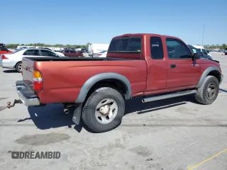 2001 Toyota Tacoma with VIN 5TEWM72NX1Z842202, listed as a Copart auction lot 53111405 with 304,857 mi miles and Salvage title. Bid and sale history available at DreamBid. Image 3.