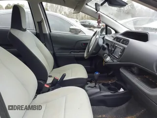 2017 Toyota Prius One z VIN JTDKDTB37H1595957, wystawiony jako IAAI lot #41380936 z przebiegiem 124 042 mil mil oraz . Historia ofert i sprzedaży dostępna na DreamBid. Obrazek 5.