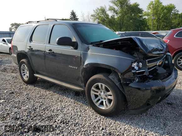 2013 Chevrolet Tahoe LS with VIN 1GNSKAE00DR200886, listed as a Copart auction lot 75326444 with 200,383 mi miles and Salvage title. Bid and sale history available at DreamBid. Image 4.