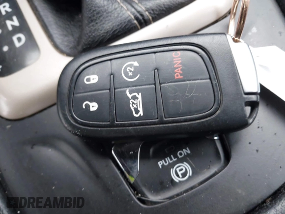 2018 Jeep Cherokee Limited with VIN 1C4PJMDB9JD564528, listed as a IAAI auction lot 41601139 with 110,711 mi miles. Bid and sale history available at carsss.com. Image 11.