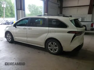 2021 Toyota Sienna XLE with VIN 5TDYRKEC0MS041223, listed as a Copart auction lot 55113465 with 97,670 mi miles and Clean Title. Bid and sale history available at DreamBid. Image 2.