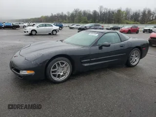 1998 Chevrolet Corvette z VIN 1G1YY22G0W5105059, wystawiony jako Copart lot #56842435 z przebiegiem 104 096 mil mil oraz Szkody całkowita. Historia ofert i sprzedaży dostępna na DreamBid. Obrazek 1.