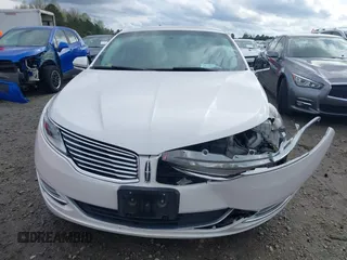 2015 Lincoln MKZ with VIN 3LN6L2G93FR610979, listed as a IAAI auction lot 41847966 with 184,166 mi miles. Bid and sale history available at carsss.com. Image 12.