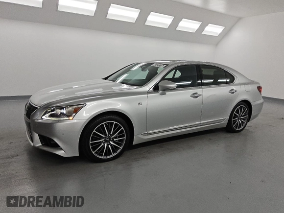 2015 Lexus LS 460 z VIN JTHCL5EF8F5023163, wystawiony jako Copart lot #60128705 z przebiegiem 10 219 mil mil oraz Czysty tytuł • Clean title. Historia ofert i sprzedaży dostępna na DreamBid. Obrazek 1.