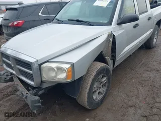 2005 Dodge Dakota Laramie with VIN 1D7HE58N05S244878, listed as a IAAI auction lot 41662513 with 171,323 mi miles. Bid and sale history available at carsss.com. Image 6.