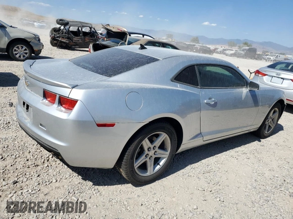 2010 Chevrolet Camaro 1LT z VIN 2G1FB1EV7A9199630, wystawiony jako Copart lot #60373235 z przebiegiem 191 912 mil mil oraz Czysty tytuł • Clean title. Historia ofert i sprzedaży dostępna na DreamBid. Obrazek 3.