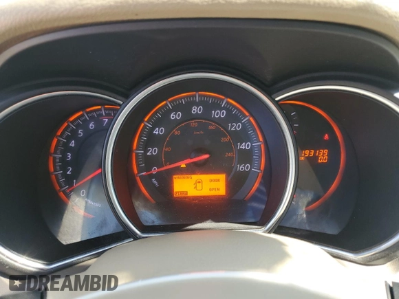 2010 Nissan Murano SL z VIN JN8AZ1MW6AW111072, wystawiony jako Copart lot #60704605 z przebiegiem 193 139 mil mil oraz Czysty tytuł • Clean title. Historia ofert i sprzedaży dostępna na DreamBid. Obrazek 9.