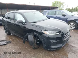 2024 Honda HR-V Sport z VIN 3CZRZ1H57RM750003, wystawiony jako IAAI lot #42197380 z przebiegiem 17 163 mil mil oraz . Historia ofert i sprzedaży dostępna na DreamBid. Obrazek 1.