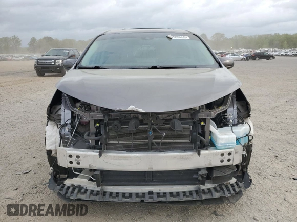 2021 Toyota Sienna XLE with VIN 5TDYRKEC3MS065158, listed as a Copart auction lot 51608655 with 67,412 mi miles and Clean Title. Bid and sale history available at DreamBid. Image 5.