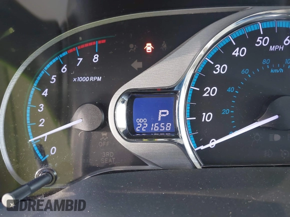 2011 Toyota Sienna XLE AAS with VIN 5TDYK3DCXBS043733, listed as a IAAI auction lot 41601544 with 221,658 mi miles and . Bid and sale history available at DreamBid. Image 15.