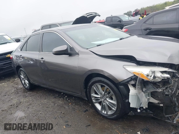 2017 Toyota Camry XLE with VIN 4T1BF1FKXHU454147, listed as a IAAI auction lot 41846039 with 105,471 mi miles. Bid and sale history available at carsss.com. Image 13.