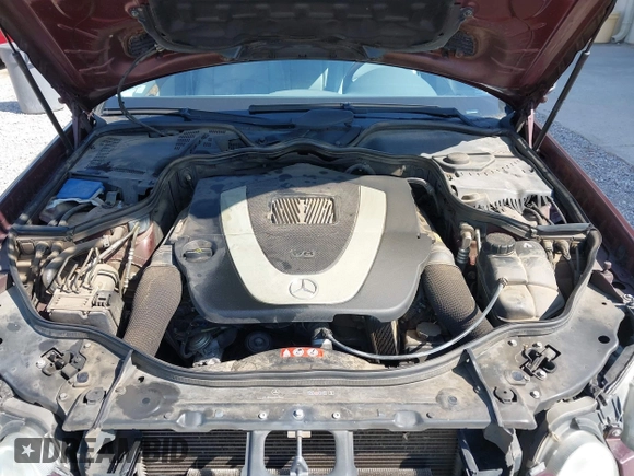 2008 Mercedes-Benz E-Class Luxury 3.5L with VIN WDBUF56X58B190815, listed as a IAAI auction lot 42026834 with 131,947 mi miles. Bid and sale history available at carsss.com. Image 10.