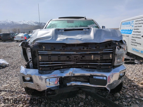 2019 Chevrolet Silverado 3500HD LTZ with VIN 1GC4KXEY0KF113515, listed as a Copart auction lot 52349795 with 190,915 mi miles and Salvage Title. Bid and sale history available at carsss.com. Image 5.