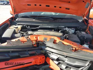 2021 Chevrolet Colorado 2WD Work Truck z VIN 1GCHSBEA9M1154037, wystawiony jako IAAI lot #42084993 z przebiegiem 41 710 mil mil oraz . Historia ofert i sprzedaży dostępna na DreamBid. Obrazek 10.
