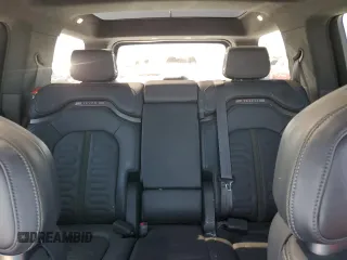 2023 Rivian R1S Adventure z VIN 7PDSGABA4PN005062, wystawiony jako Copart lot #69042334 z przebiegiem 40 470 mil mil oraz Szkody całkowita. Historia ofert i sprzedaży dostępna na DreamBid. Obrazek 10.