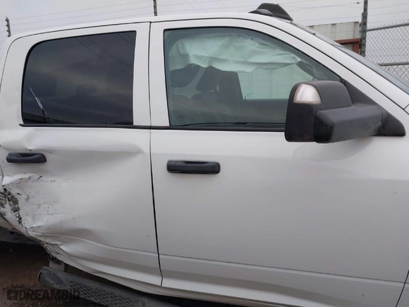 2021 Ram 2500 Tradesman with VIN 3C6UR5HL9MG582014, listed as a IAAI auction lot 41341443 with 127,007 mi miles. Bid and sale history available at carsss.com. Image 13.