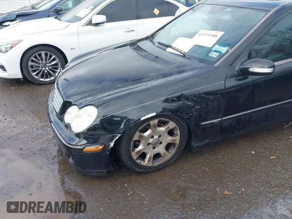 2006 Mercedes-Benz C 280 Luxury with VIN WDBRF92H56F793961, listed as a IAAI auction lot 41111588 with 173,736 mi miles and . Bid and sale history available at DreamBid. Image 6.