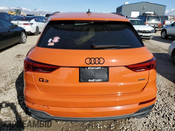 2024 Audi Q3 S line Premium Plus z VIN WA1EECF30R1041689, wystawiony jako Copart lot #48079875 z przebiegiem 12 668 mil mil oraz Szkody całkowita. Historia ofert i sprzedaży dostępna na DreamBid. Obrazek 6.
