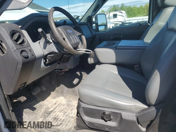 2012 Ford F-250 XL with VIN 1FTBF2B64CEC34850, listed as a Copart auction lot 55679755 with 216,858 mi miles and Clean title. Bid and sale history available at DreamBid. Image 7.
