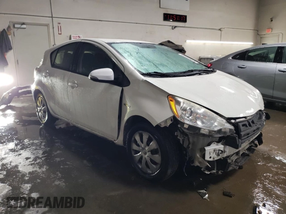 2014 Toyota Prius One with VIN JTDKDTB35E1573614, listed as a Copart auction lot 52368665 with 207,316 mi miles and Salvage Title. Bid and sale history available at DreamBid. Image 4.