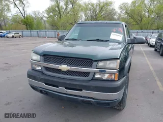 2004 Chevrolet Silverado 2500 LS with VIN 1GCGK29U84E311873, listed as a IAAI auction lot 42096136 with 268,581 mi miles. Bid and sale history available at carsss.com. Image 6.