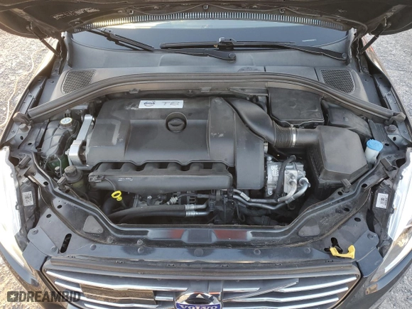 2015 Volvo XC60 T6 Platinum with VIN YV4902RM1F2662348, listed as a Copart auction lot 84502354 with 106,515 mi miles and Salvage Title. Bid and sale history available at carsss.com. Image 12.