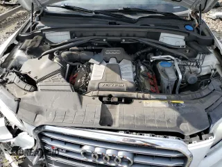 2014 Audi SQ5 Premium Plus with VIN WA1CGAFP3EA015123, listed as a Copart auction lot 69677294 with 59,328 mi miles and Salvage Title. Bid and sale history available at carsss.com. Image 12.