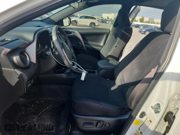2016 Toyota RAV4 SE z VIN JTMNFREVXGD080908, wystawiony jako Copart lot #60791155 z przebiegiem 87 368 mil mil oraz Szkoda całkowita • Salvage title. Historia ofert i sprzedaży dostępna na DreamBid. Obrazek 7.