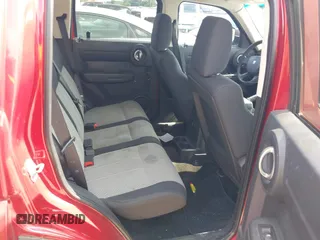 2008 Dodge Nitro SXT z VIN 1D8GT28K18W259419, wystawiony jako IAAI lot #42406662 z przebiegiem 197 382 mil mil oraz . Historia ofert i sprzedaży dostępna na DreamBid. Obrazek 8.