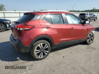 2020 Nissan Kicks SV z VIN 3N1CP5CVXLL521962, wystawiony jako Copart lot #53144775 z przebiegiem 60 954 mil mil oraz Szkoda całkowita • Salvage title. Historia ofert i sprzedaży dostępna na DreamBid. Obrazek 3.