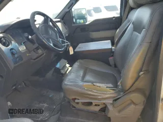 2010 Ford F-150 XL с VIN 1FTMF1CW6AKB11065, выставлен на аукционе Copart как лот 43140695 с пробегом 109 556 миль миль и Чистый • Clean title. История ставок и продаж доступна на DreamBid. Изображение 7.
