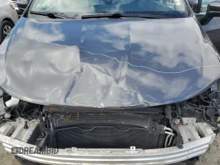 2021 Chrysler Voyager LXi z VIN 2C4RC1DGXMR525803, wystawiony jako Copart lot #46672535 z przebiegiem 62 792 mil mil oraz Szkoda całkowita • Salvage title. Historia ofert i sprzedaży dostępna na DreamBid. Obrazek 12.
