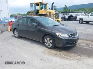 2013 Honda Civic LX z VIN 2HGFB2F5XDH556905, wystawiony jako IAAI lot #42413783 z przebiegiem 253 737 mil mil oraz . Historia ofert i sprzedaży dostępna na DreamBid. Obrazek 1.