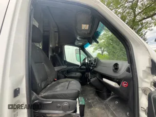 2020 Mercedes-Benz Sprinter with VIN W1Y8ED3Y5LP210730, listed as a Copart auction lot 61175204 with 201,663 mi miles and . Bid and sale history available at DreamBid. Image 5.