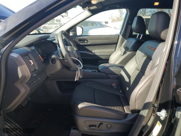 2024 Nissan Pathfinder Rock Creek with VIN 5N1DR3BDXRC293602, listed as a Copart auction lot 42968645 with 1,800 mi miles and Salvage Title. Bid and sale history available at carsss.com. Image 7.