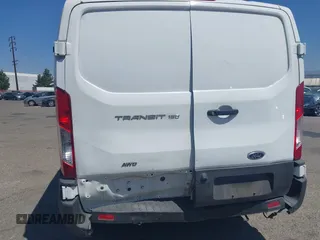 2023 Ford Transit z VIN 1FTYE2Y89PKA72629, wystawiony jako IAAI lot #42633315 z przebiegiem 61 547 mil mil oraz . Historia ofert i sprzedaży dostępna na DreamBid. Obrazek 6.