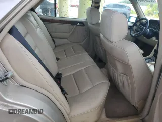 1995 Mercedes-Benz E Class with VIN WDBEA32E4SC269955, listed as a Copart auction lot 72137264 with 218,960 mi miles and Salvage Title. Bid and sale history available at carsss.com. Image 10.