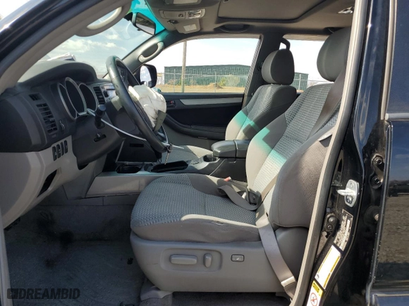 2007 Toyota 4Runner SR5 with VIN JTEBU14R070128515, listed as a Copart auction lot 44104995 with 299,102 mi miles and Salvage Title. Bid and sale history available at carsss.com. Image 7.