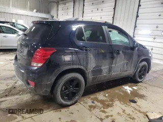 2021 Chevrolet Trax LT z VIN KL7CJPSM8MB364807, wystawiony jako Copart lot #44815215 z przebiegiem 19 669 mil mil oraz Szkoda całkowita • Salvage title. Historia ofert i sprzedaży dostępna na DreamBid. Obrazek 3.