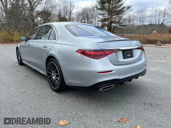 2021 Mercedes-Benz S 580 z VIN W1K6G7GB8MA039284, wystawiony jako Copart lot #51819575 z przebiegiem 77 726 mil mil oraz Czysty tytuł • Clean title. Historia ofert i sprzedaży dostępna na DreamBid. Obrazek 3.