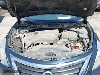 2013 Nissan Altima 2.5 SV with VIN 1N4AL3AP1DC156308, listed as a IAAI auction lot 41926267 with 190,836 mi miles. Bid and sale history available at carsss.com. Image 10.