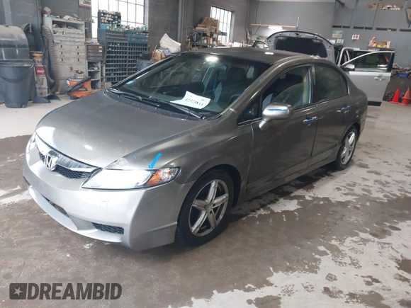 2006 Honda Civic LX z VIN 2HGFA16516H518446, wystawiony jako IAAI lot #42323833 z przebiegiem 222 934 mil mil oraz . Historia ofert i sprzedaży dostępna na DreamBid. Obrazek 2.