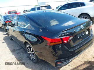 2020 Nissan Altima SR z VIN 1N4BL4CV1LC234428, wystawiony jako IAAI lot #42161915 z przebiegiem 98 499 mil mil oraz . Historia ofert i sprzedaży dostępna na DreamBid. Obrazek 3.