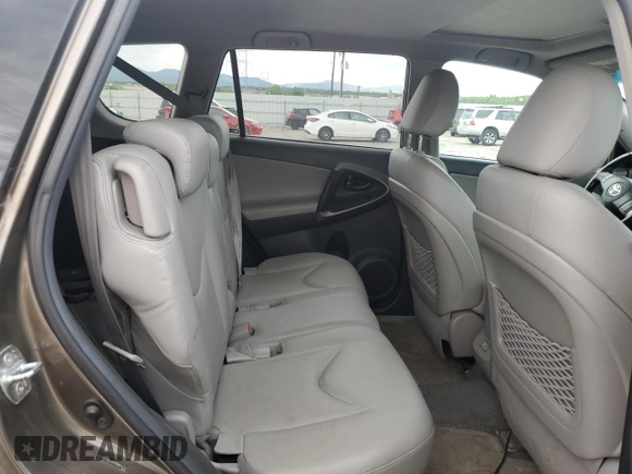 2011 Toyota RAV4 Limited z VIN 2T3DK4DV9BW042741, wystawiony jako Copart lot #60714355 z przebiegiem 146 782 mil mil oraz Szkoda całkowita • Salvage title. Historia ofert i sprzedaży dostępna na DreamBid. Obrazek 11.