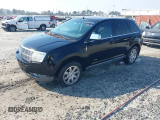 2008 Lincoln MKX with VIN 2LMDU68C48BJ23205, listed as a IAAI auction lot 41684344 with 195,239 mi miles. Bid and sale history available at carsss.com. Image 2.