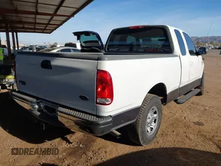 2000 Ford F-150 with VIN 2FTPX17LXYCA23919, listed as a IAAI auction lot 41625192 with 141,028 mi miles and . Bid and sale history available at DreamBid. Image 4.