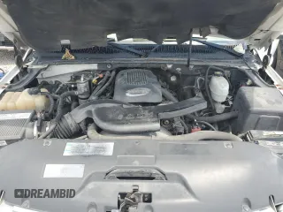 2004 Chevrolet Suburban Z71 with VIN 3GNFK16Z64G192680, listed as a Copart auction lot 61757455 with 257,517 mi miles and Salvage title. Bid and sale history available at DreamBid. Image 12.