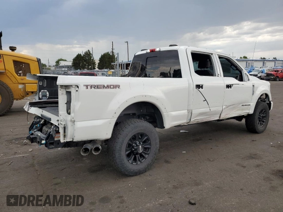 2021 Ford F-350 XL with VIN 1FT8W3BT3MED64626, listed as a Copart auction lot 62523114 with 83,753 mi miles and Salvage Title. Bid and sale history available at DreamBid. Image 3.