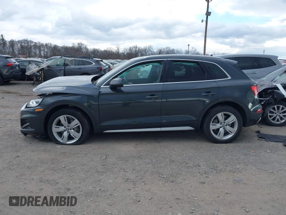 2018 Audi Q5 Premium Plus with VIN WA1BNAFY6J2107924, listed as a IAAI auction lot 41883285 with 110,000 mi miles. Bid and sale history available at carsss.com. Image 14.
